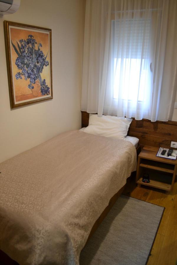B&B Villa Panuka Pančevo 외부 사진